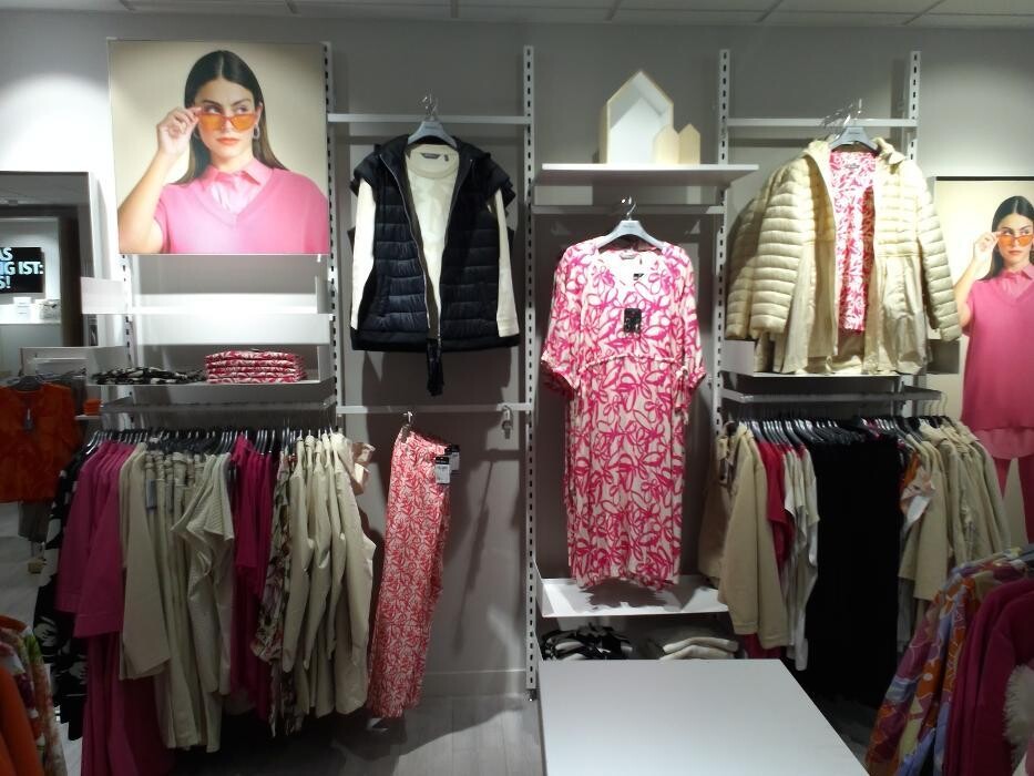 Bilder Ulla Popken | Große Größen | Wien Lugner City