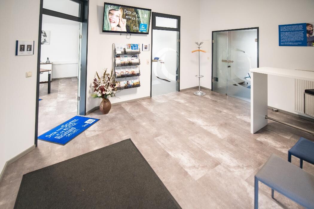 Bilder UNIQA GeneralAgentur Reitbauer & Partner GmbH & Kfz Zulassungsstelle
