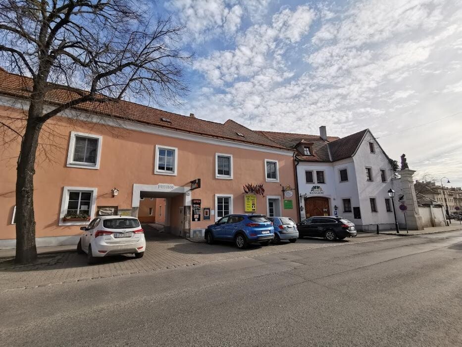 Bilder UNIQA GeneralAgentur Larcher Peter & Kfz Zulassungsstelle