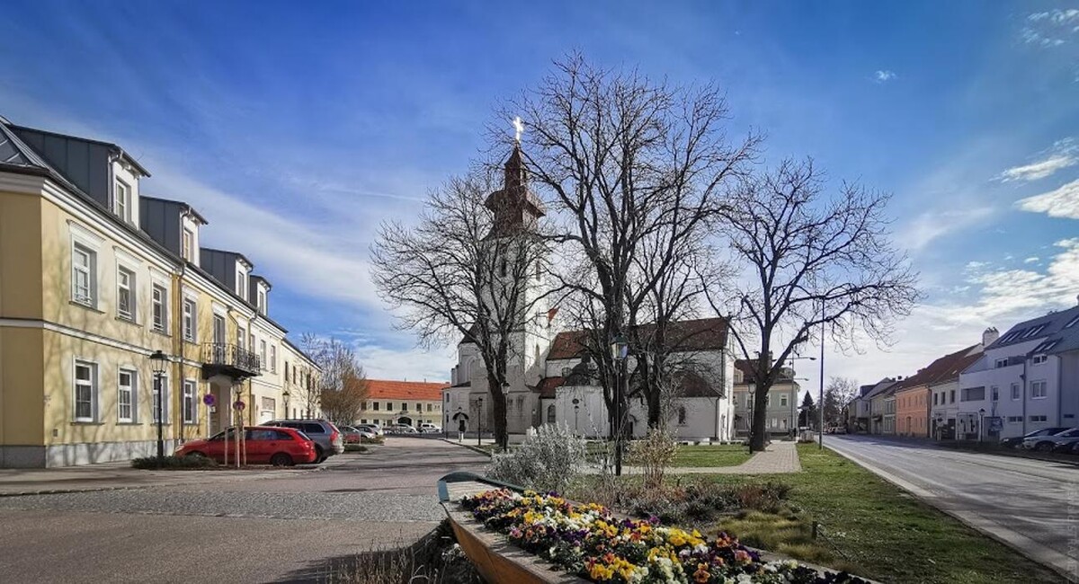 Bilder UNIQA GeneralAgentur Larcher Peter & Kfz Zulassungsstelle