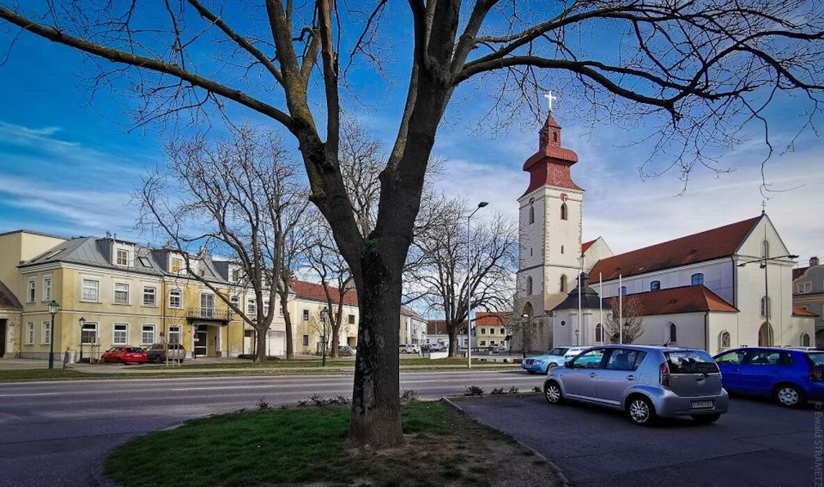 Bilder UNIQA GeneralAgentur Larcher Peter & Kfz Zulassungsstelle
