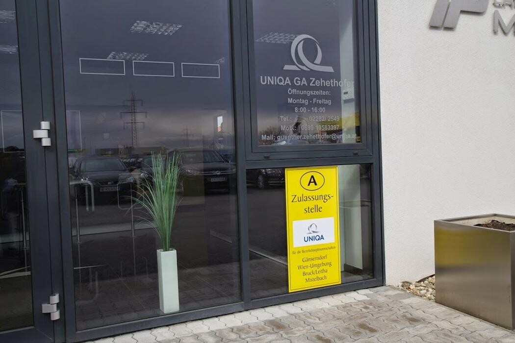 Bilder UNIQA GeneralAgentur Zehethofer & Kfz Zulassungsstelle