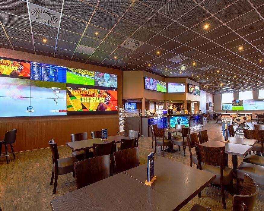 Bilder ADMIRAL Sportsbar Hommerson