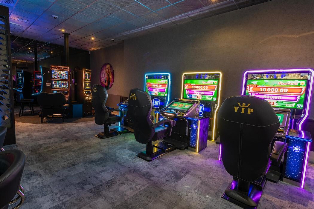 Bilder ADMIRAL Sportsbar NOVO Park