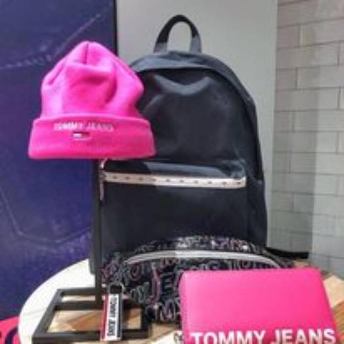 Bilder 2brands Tommy Jeans & Calvin Klein Jeans - Stadtgalerien Schwaz