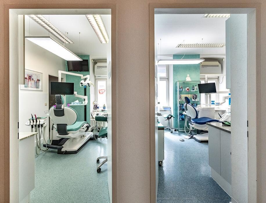 Bilder Ordination Dr. Cora Haller-Waschak