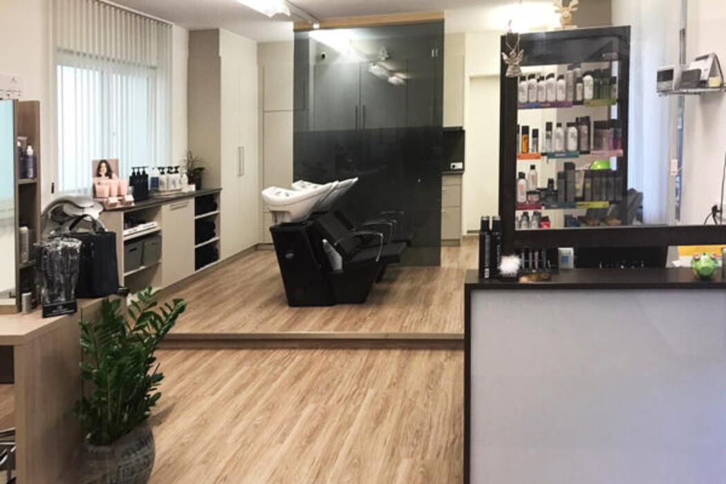 Bilder HAARgenau Ihr Friseur mit Flair