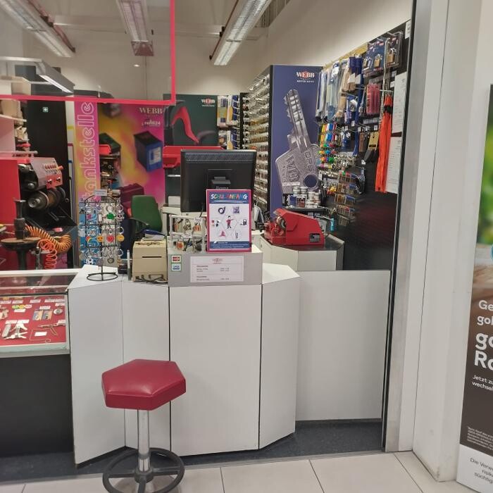 Bilder MISTER MINIT - Schlüsseldienst & Schuhreparatur