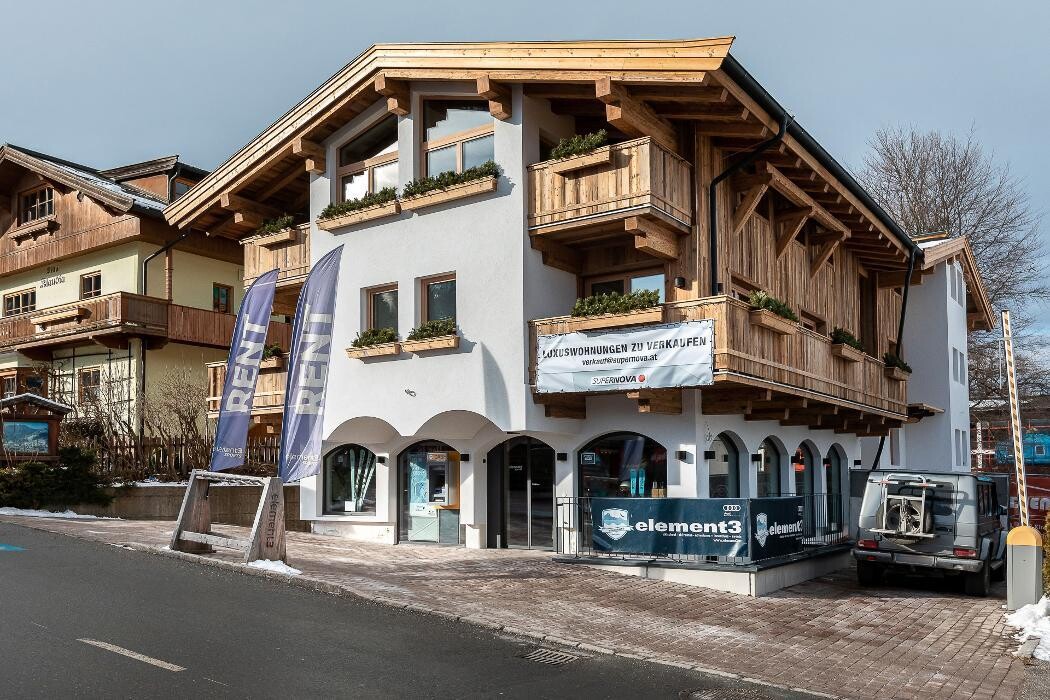 Bilder Skiverleih Kitzbühel Hahnenkammbahn Talstation -20% bei Onlinebuchung