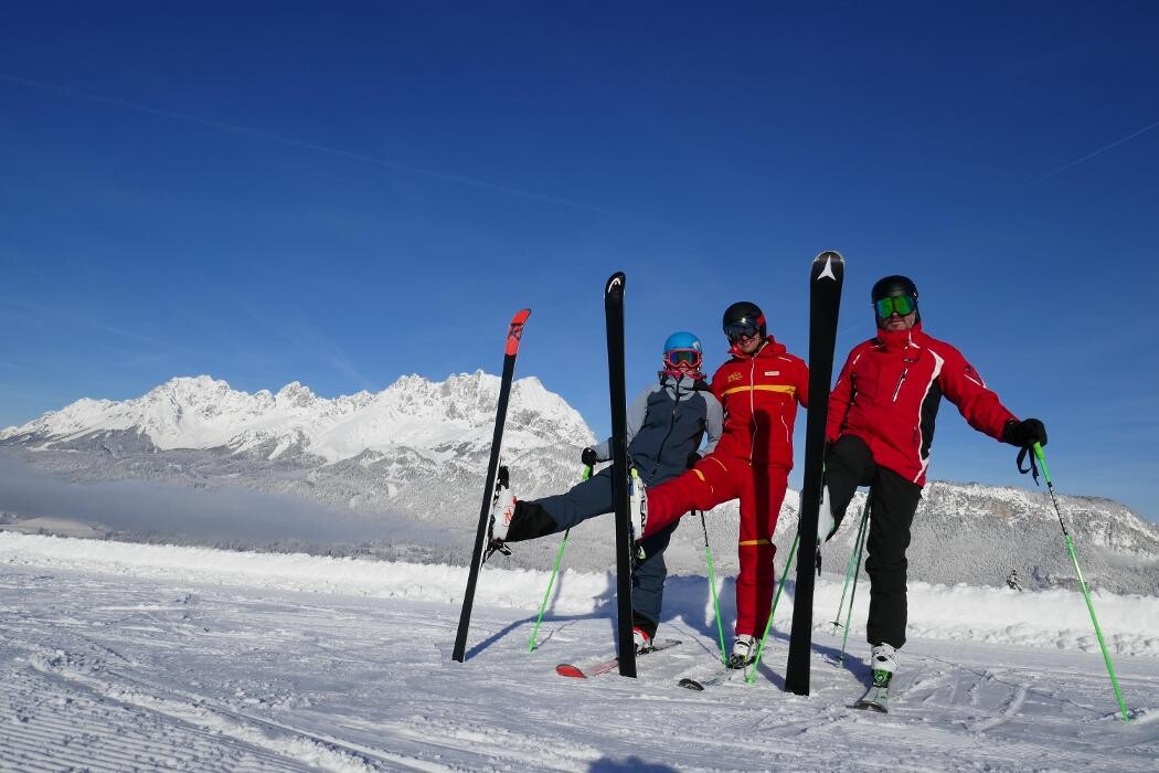 Bilder Skischule St. Johann in Tirol & Skiverleih Sport 2000 St. Johann in Tirol