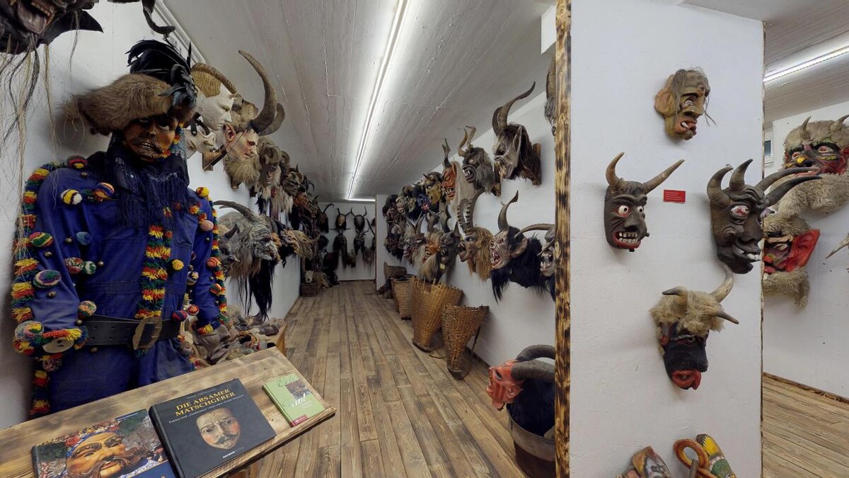 Bilder Krampusmuseum Kitzbühel