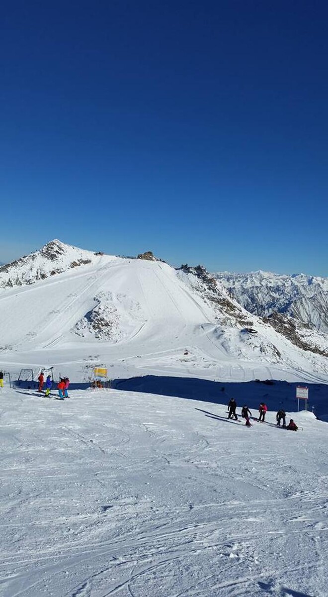 Bilder Alpin Schiverleih Zillertal-Fügen GmbH