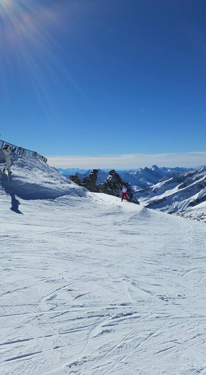 Bilder Alpin Schiverleih Zillertal-Fügen GmbH