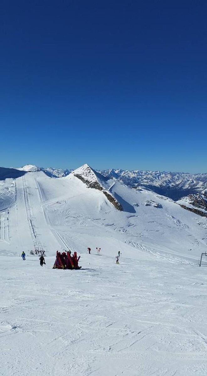 Bilder Alpin Schiverleih Zillertal-Fügen GmbH