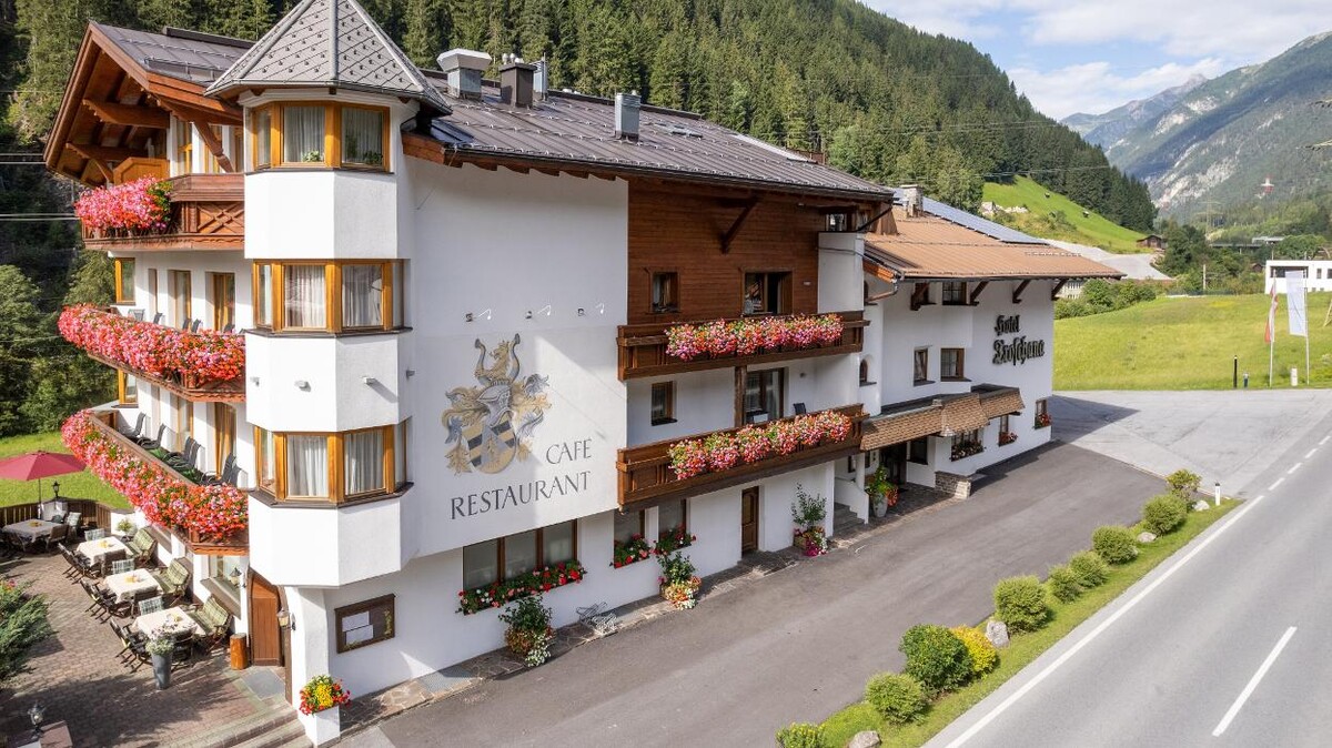 Bilder Hotel Restaurant Troschana Flirsch am Arlberg