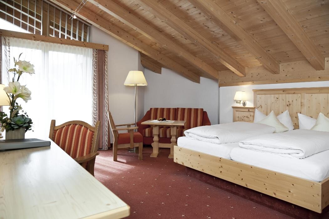 Bilder Hotel Restaurant Troschana Flirsch am Arlberg