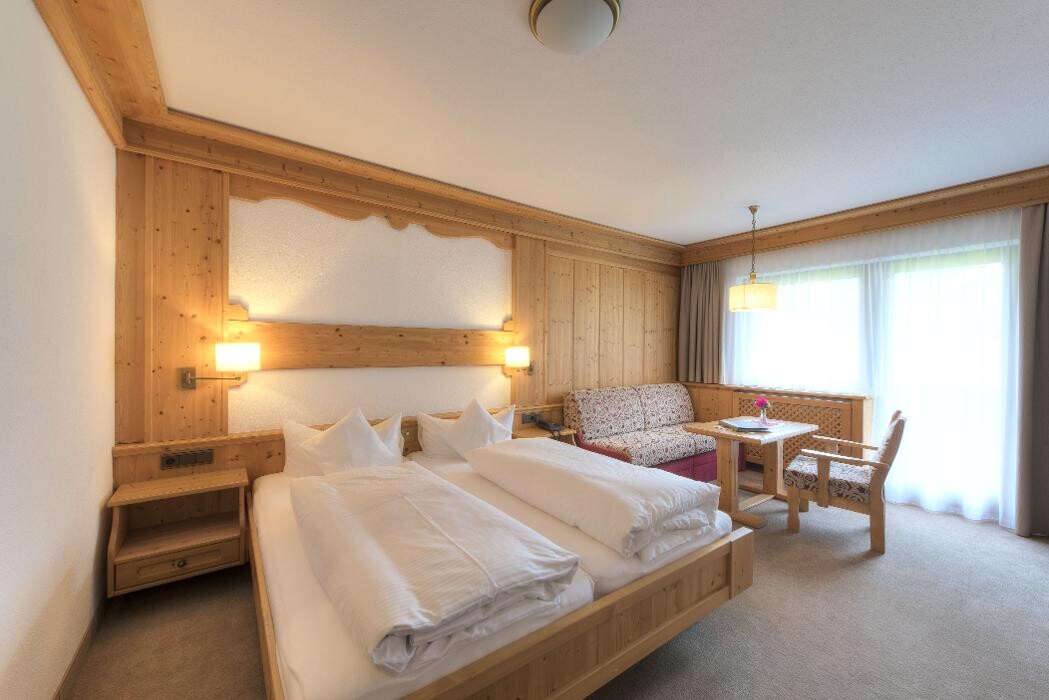 Bilder Hotel Restaurant Troschana Flirsch am Arlberg