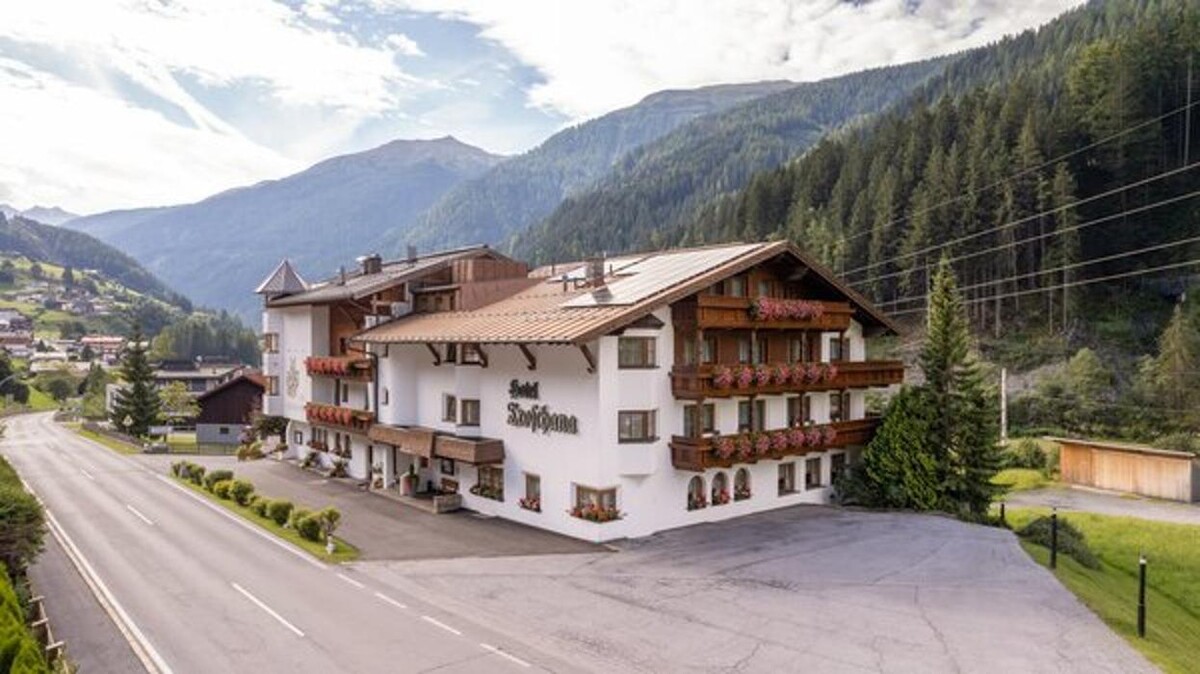 Bilder Hotel Restaurant Troschana Flirsch am Arlberg