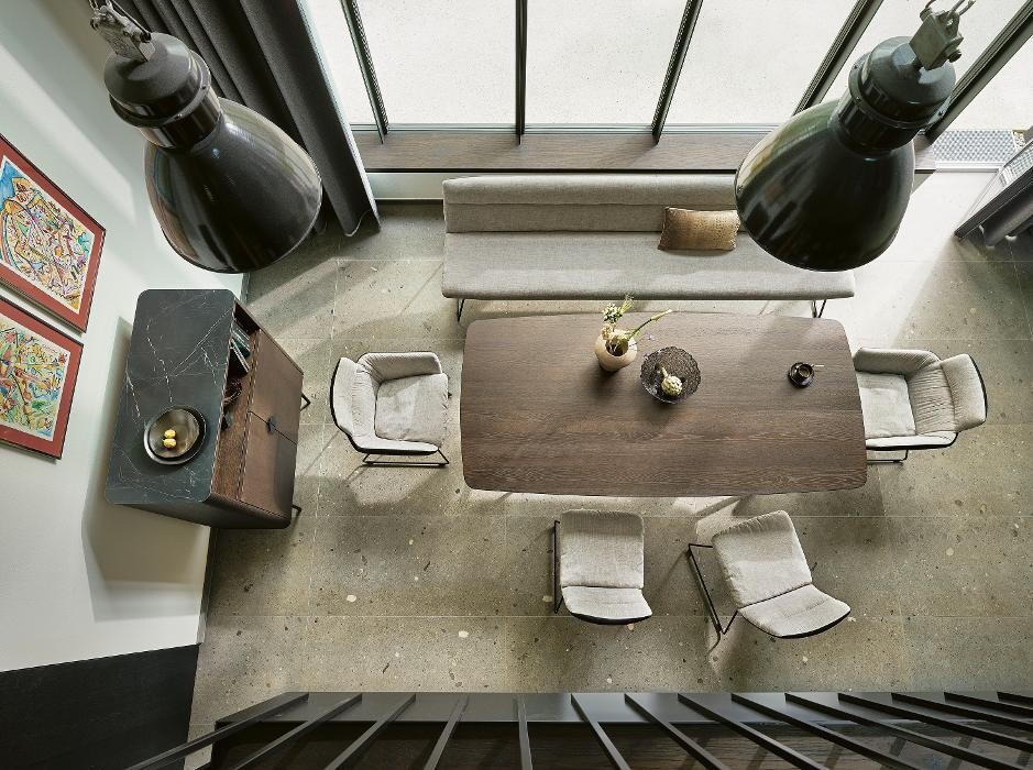 Bilder MÖBEL Galerie Neuhauser