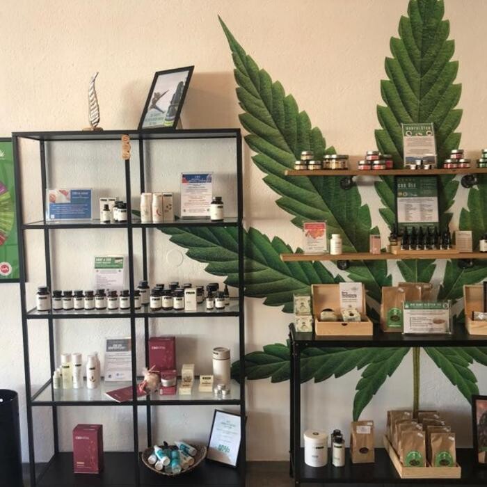 Bilder CBD und Hanf Shop UNSER KRAUT Seefeld Tirol