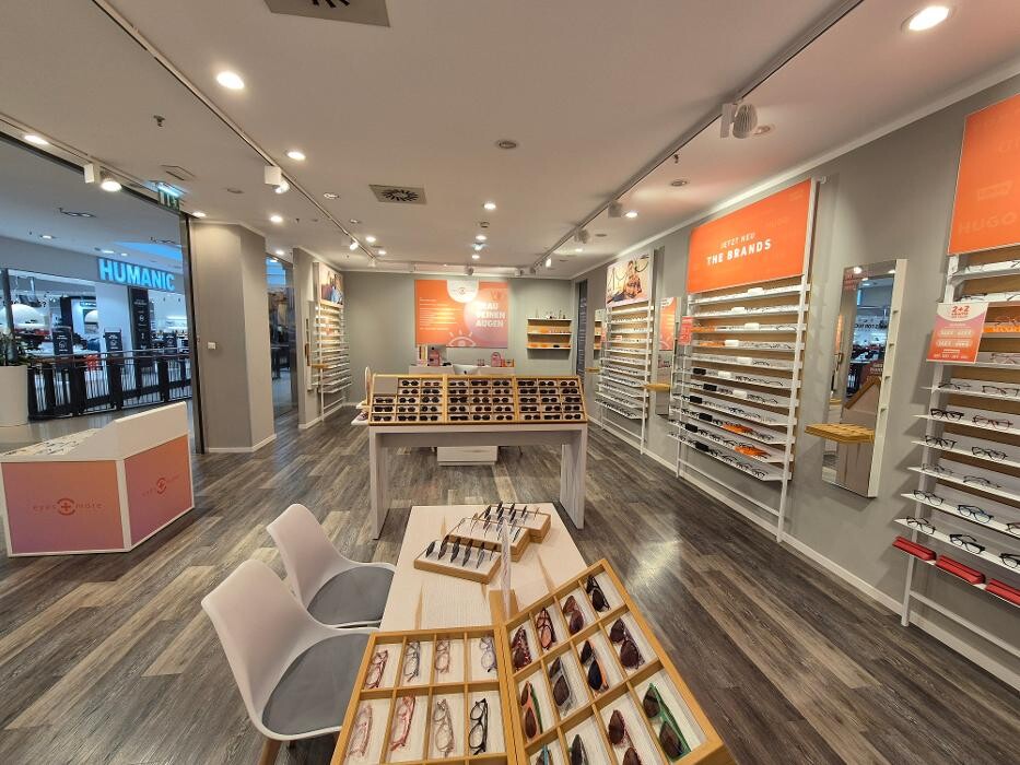 Bilder eyes + more - Optiker Seiersberg, Shopping City