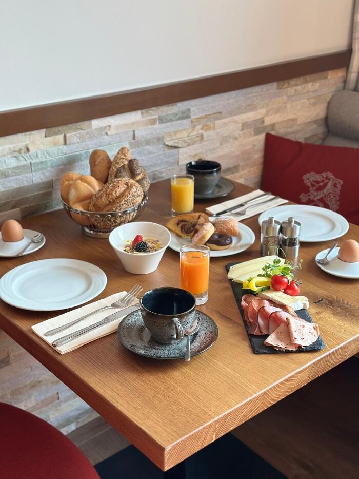 Bilder SCHÖNIS-Landhotel
