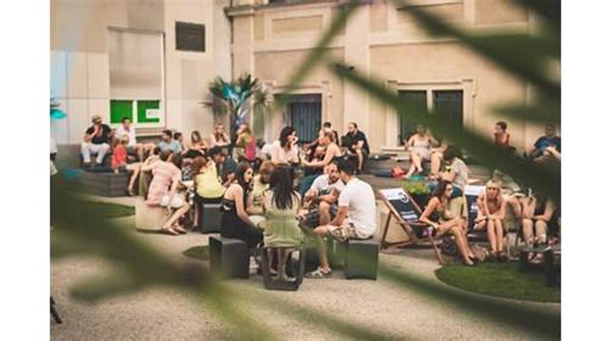 Bilder Viertel 4 | Sommerlounge & Bar im Joanneumsviertel