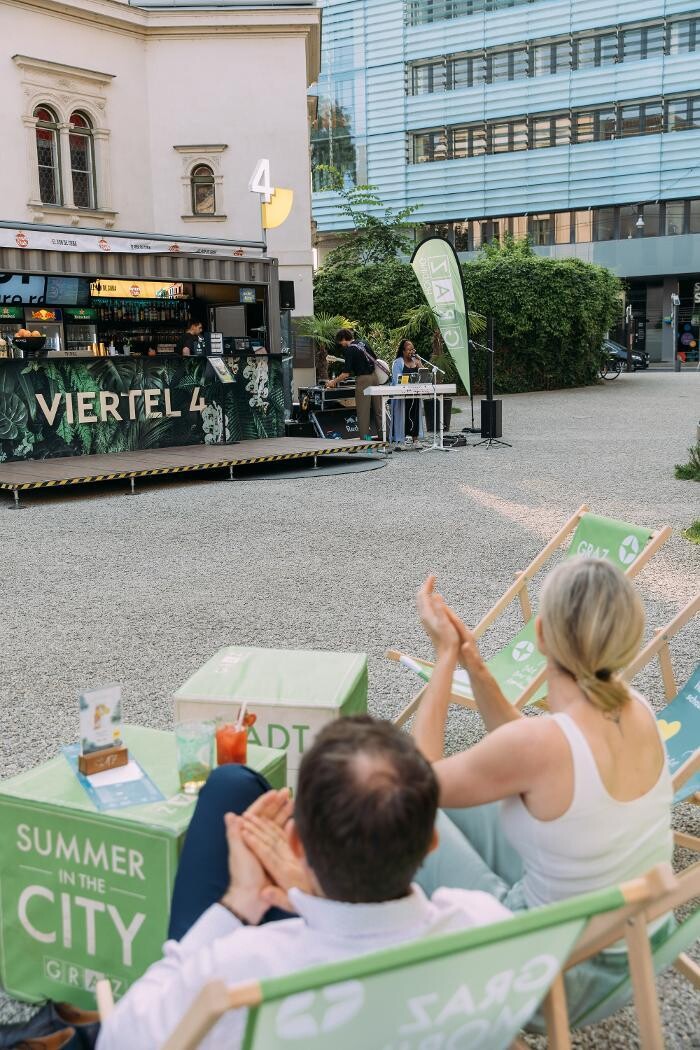 Bilder Viertel 4 | Sommerlounge & Bar im Joanneumsviertel