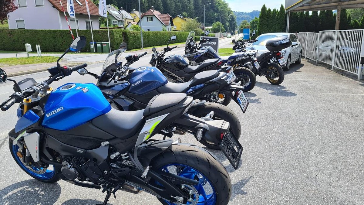 Bilder Bikeria Motorrad-Service & Verleih