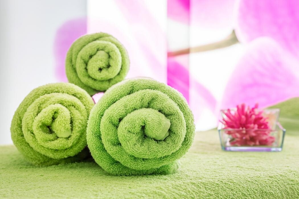 Bilder Mediküre - Die beste Maniküre, Fusspflege, Gesichtspflege, Haarentfernung und Massage in St. Johann in Tirol