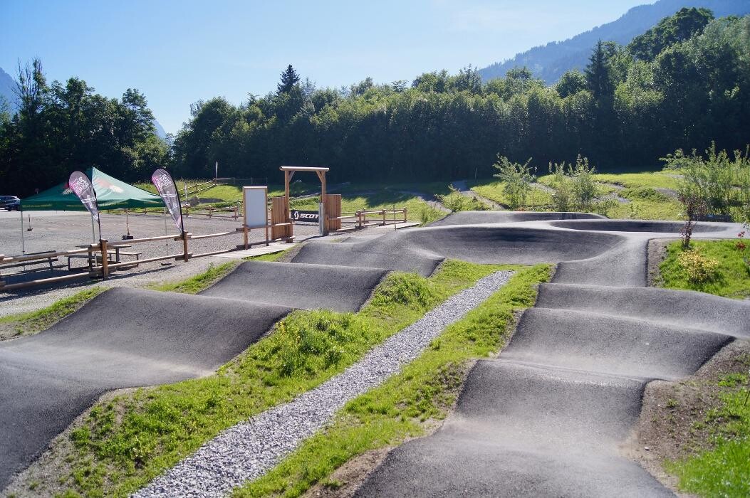 Bilder Sporthaus Edinger Söll Zentrum