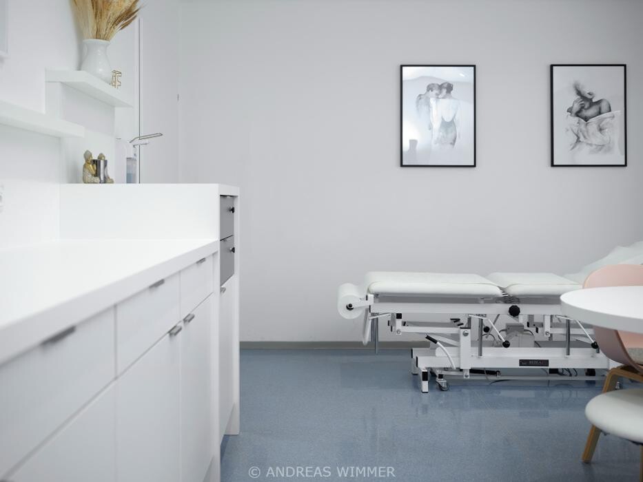 Bilder Dr. Kristina Obermoser & Dr. Carmen Weiss - Die Praxis für Allgemeinmedizin