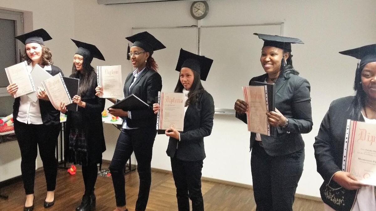 Bilder Ossiri´s Akademie