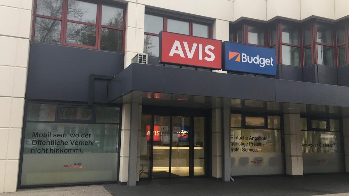Bilder Avis Autovermietung - Linz