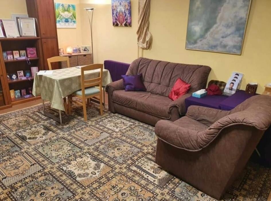 Bilder Christian Germaine, Spiritueller Lebensberater, Hypnose-Coach, Lehrer, Musiker und Autor, bekannt durch TV und Medien