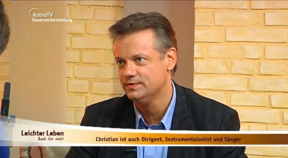 Bilder Christian Germaine, Spiritueller Lebensberater, Hypnose-Coach, Lehrer, Musiker und Autor, bekannt durch TV und Medien