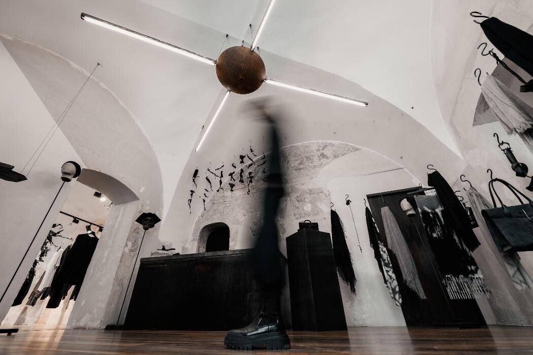 Bilder eigensinnig wien - Avantgarde Mode und Designer Kleidung