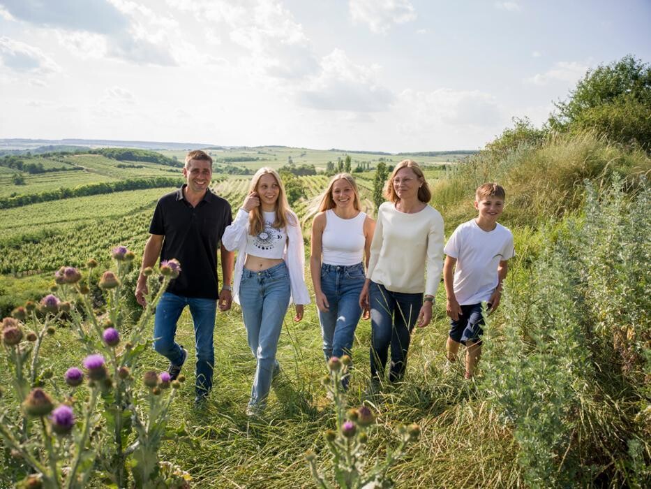 Bilder Edlinger Wein x Röschitz