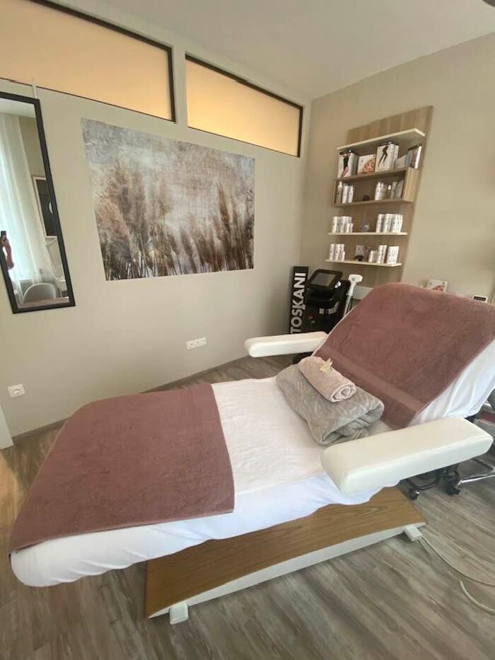 Bilder Einfach Mehr Kosmetik - Inhaberin Elisabeth Mitterecker