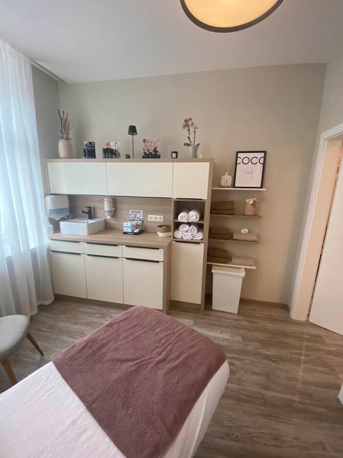 Bilder Einfach Mehr Kosmetik - Inhaberin Elisabeth Mitterecker