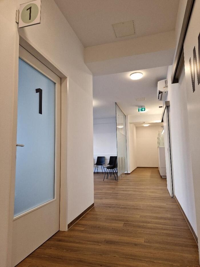 Bilder Hautarzt Dr.med.univ. Michael Skoll