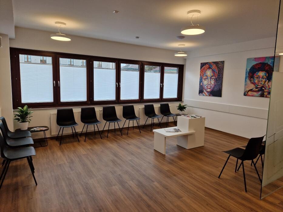 Bilder Hautarzt Dr.med.univ. Michael Skoll