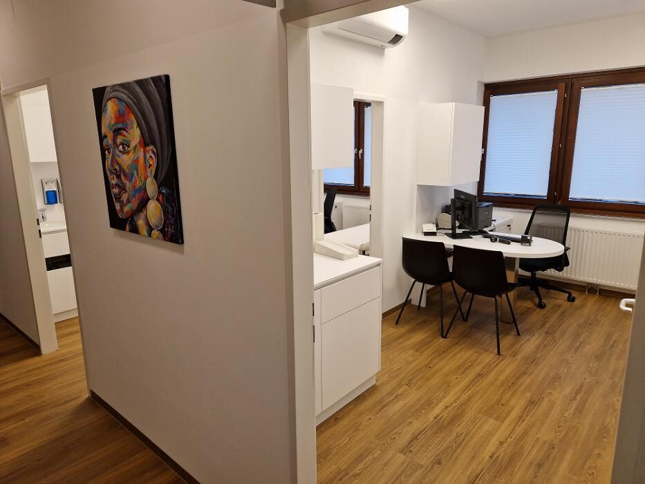 Bilder Hautarzt Dr.med.univ. Michael Skoll