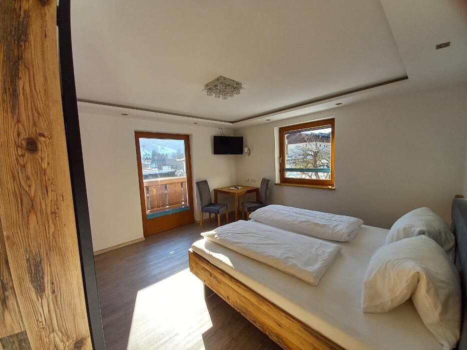 Bilder Haus Scharler an der Talstation Wildkogelbahn