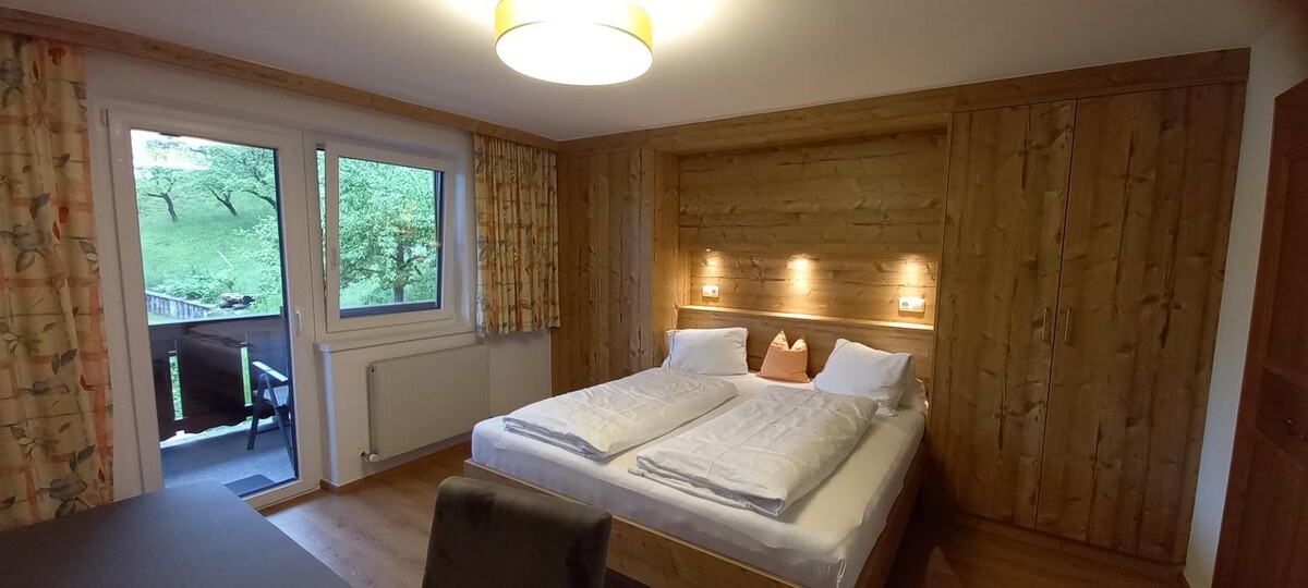 Bilder Haus Scharler an der Talstation Wildkogelbahn