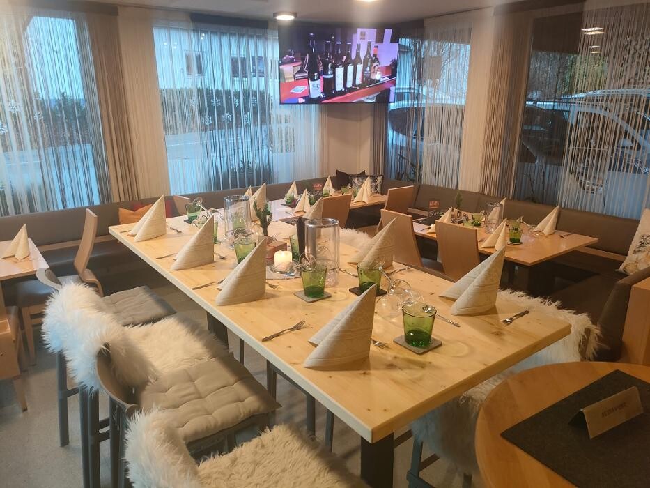 Bilder Harl's Cafe-Bar