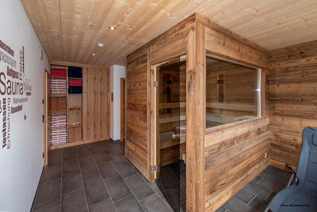 Bilder TUX MOUNTAIN Apart