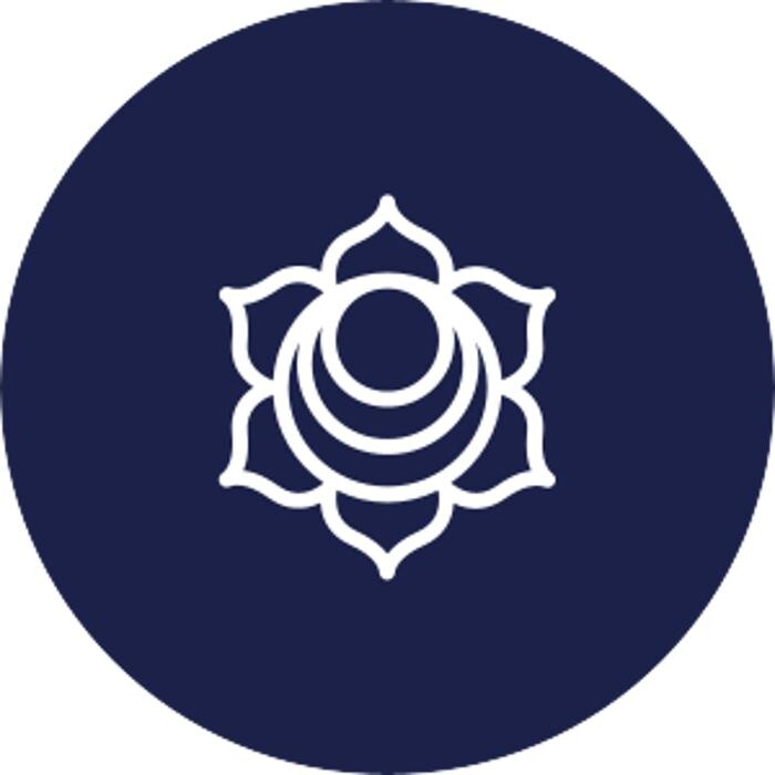 Medium Daniel Logo