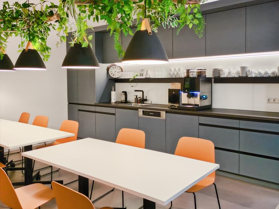 Bilder Regus Modepark Röther