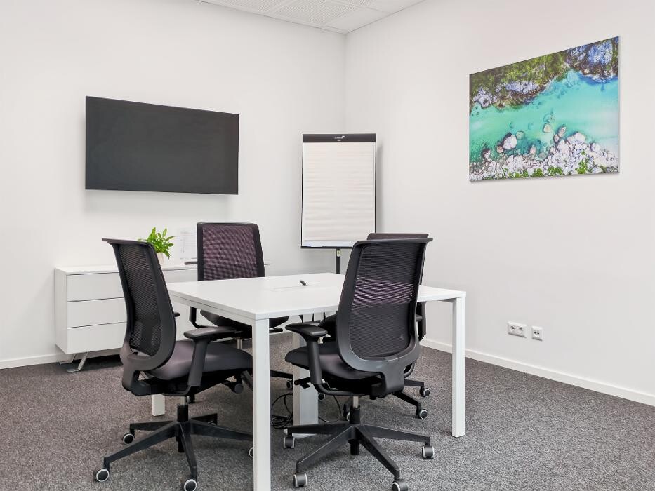 Bilder Regus Modepark Röther